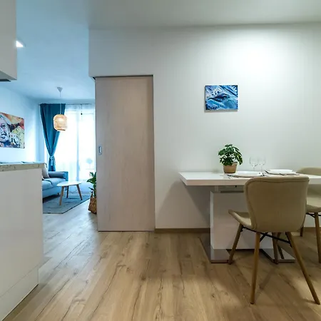 Apartment Mickiewiczova Free Parking By Veronika & Jano Pressburg